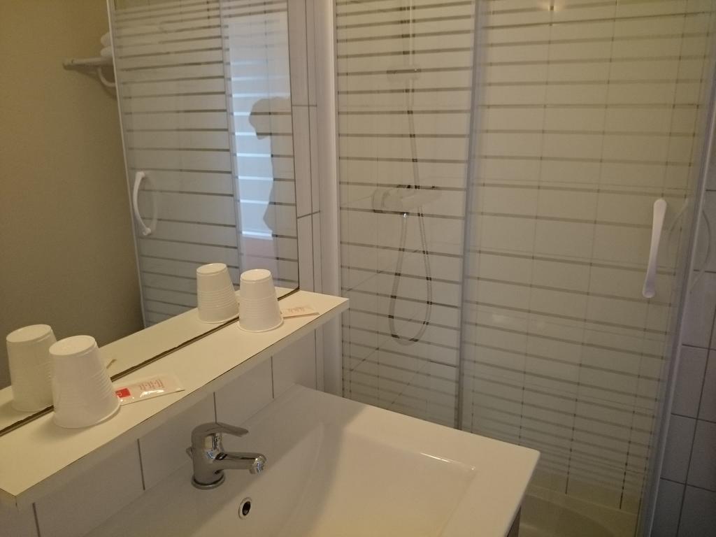 Hotel Tgv Quimper Zewnętrze zdjęcie